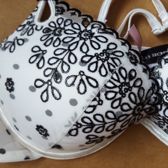 Victoria's secret gorgeous push up 34C large - Picture 6 of 9